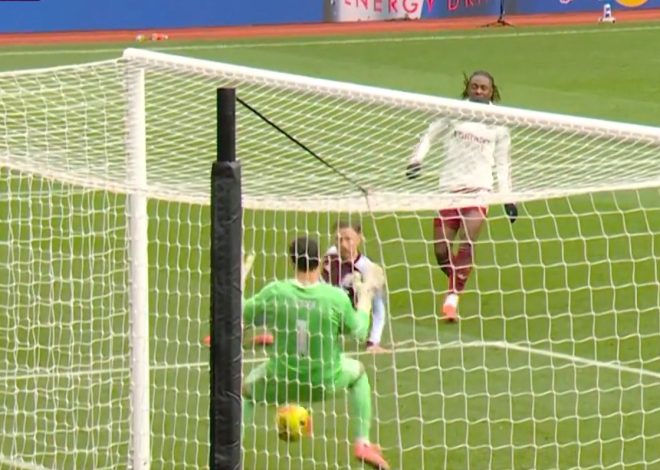 Aston Villa vs Arsenal: LIVE STREAMING